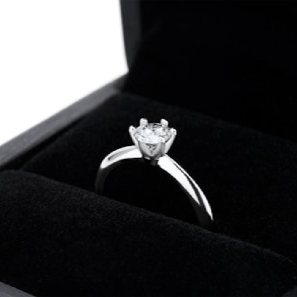 Francis Claire Silla Moissanite Ring - 0.42 Carat DEF - Size 8 - Picture 2 of 10